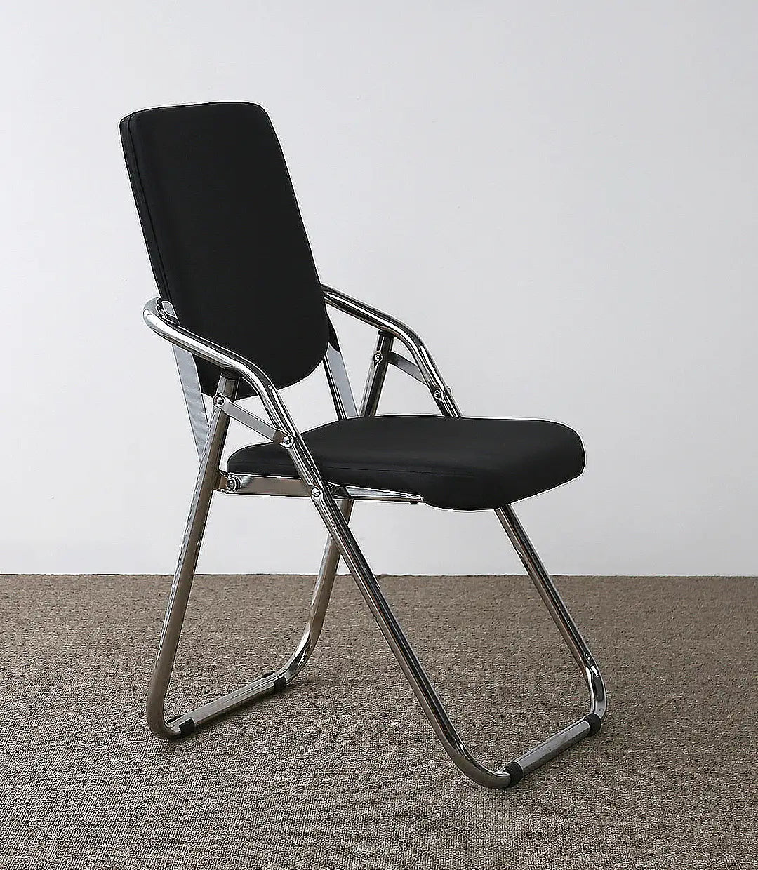 Bauhaus folding leather chair