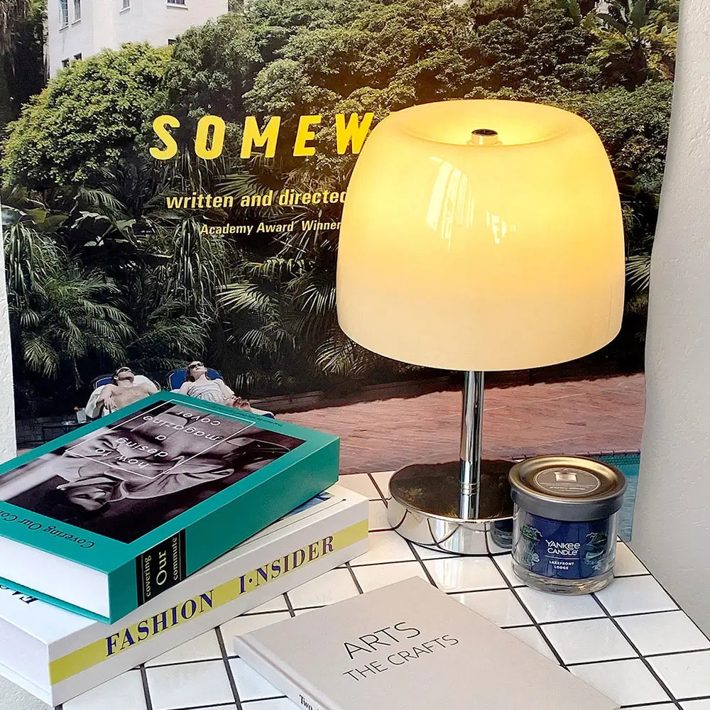 Bauhaus stand table lamp