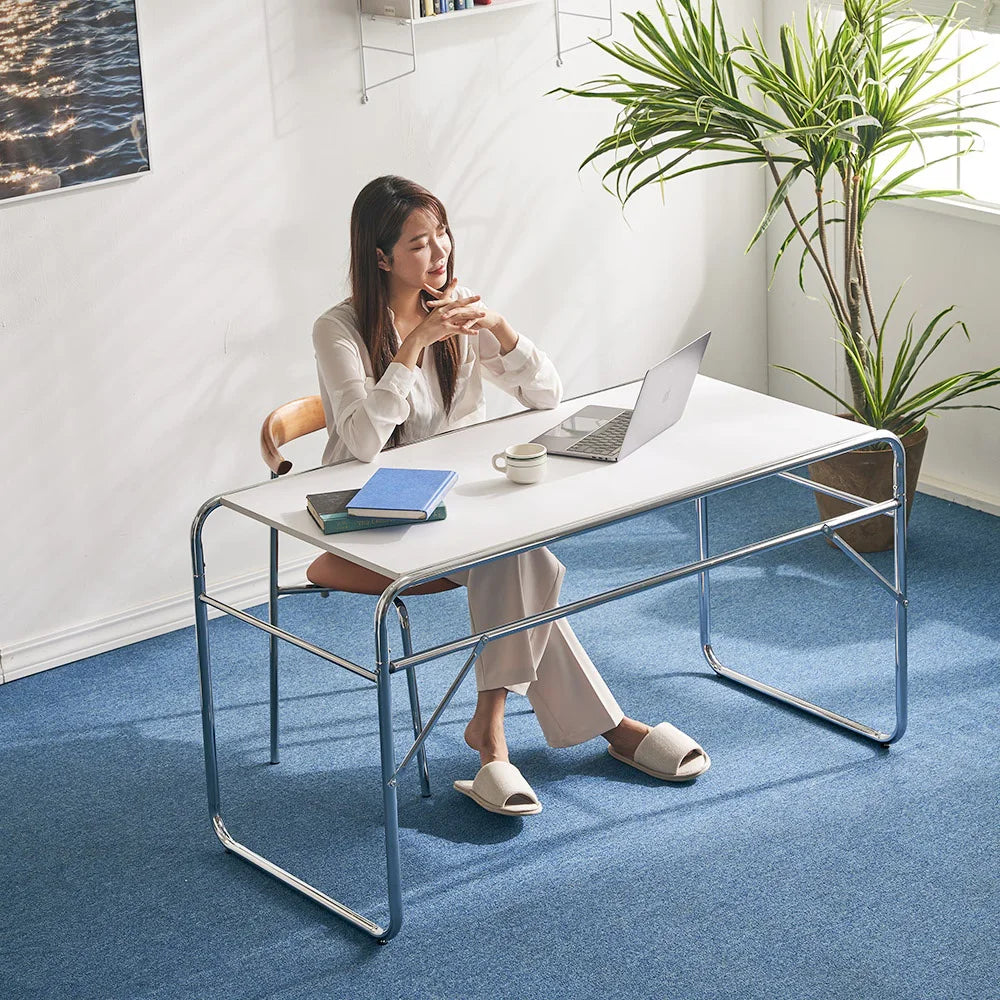 Herbert desk table