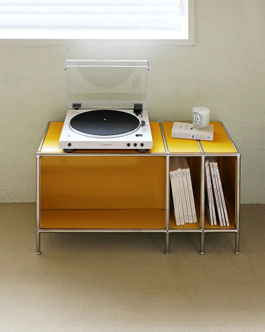 The Frigg モジュール家具 480 Turntable｜レコードラック・ターン