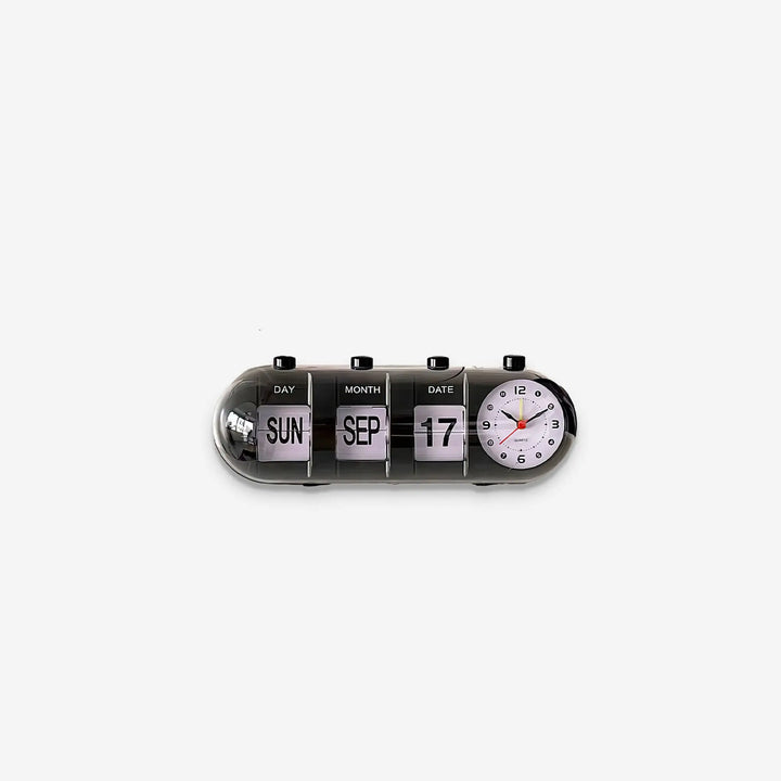 Modern retro table clock