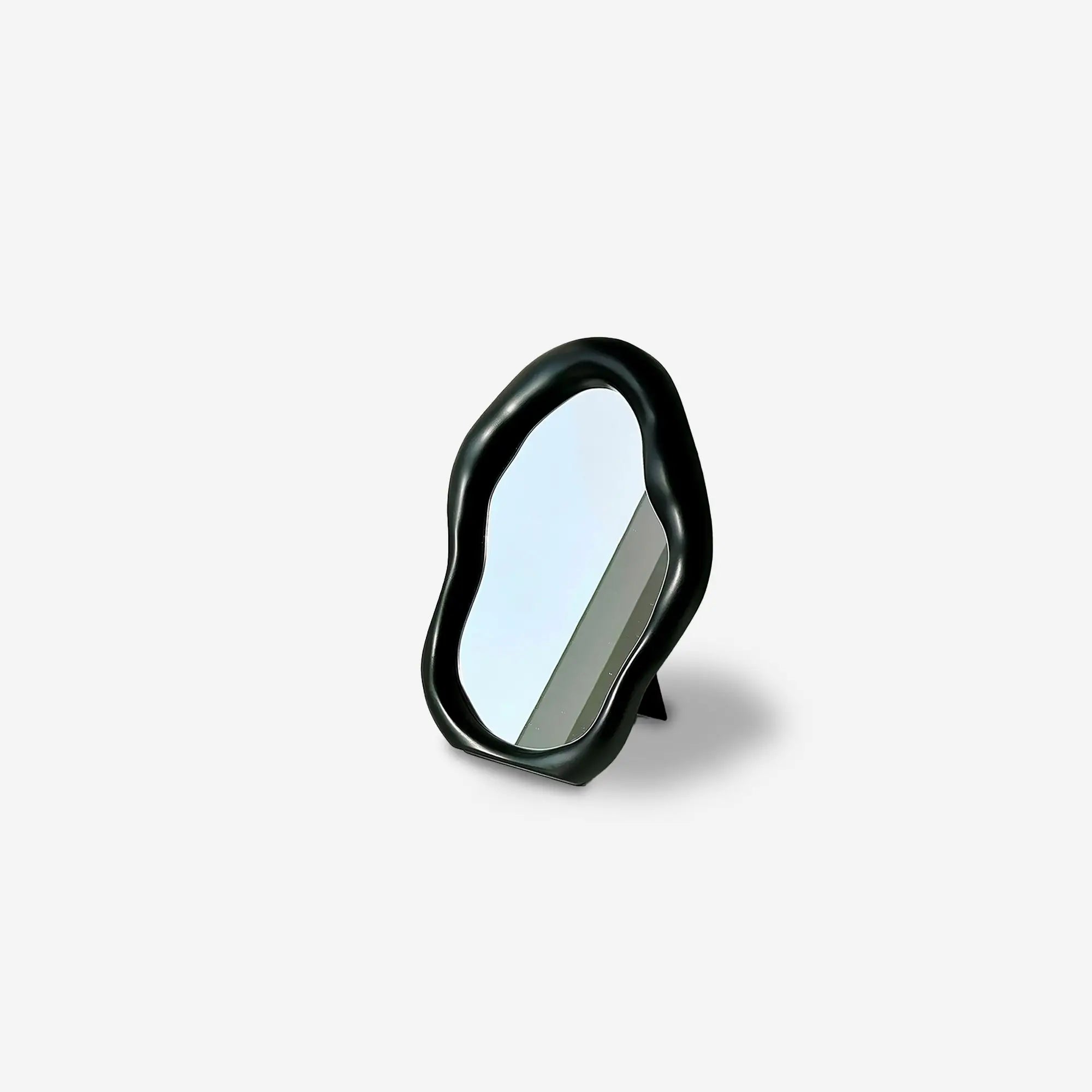 Stand freeform mirror