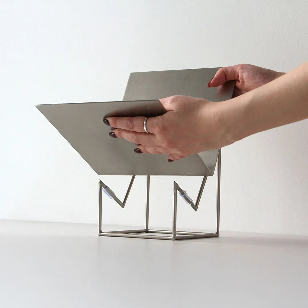 Tilaa Book Stand