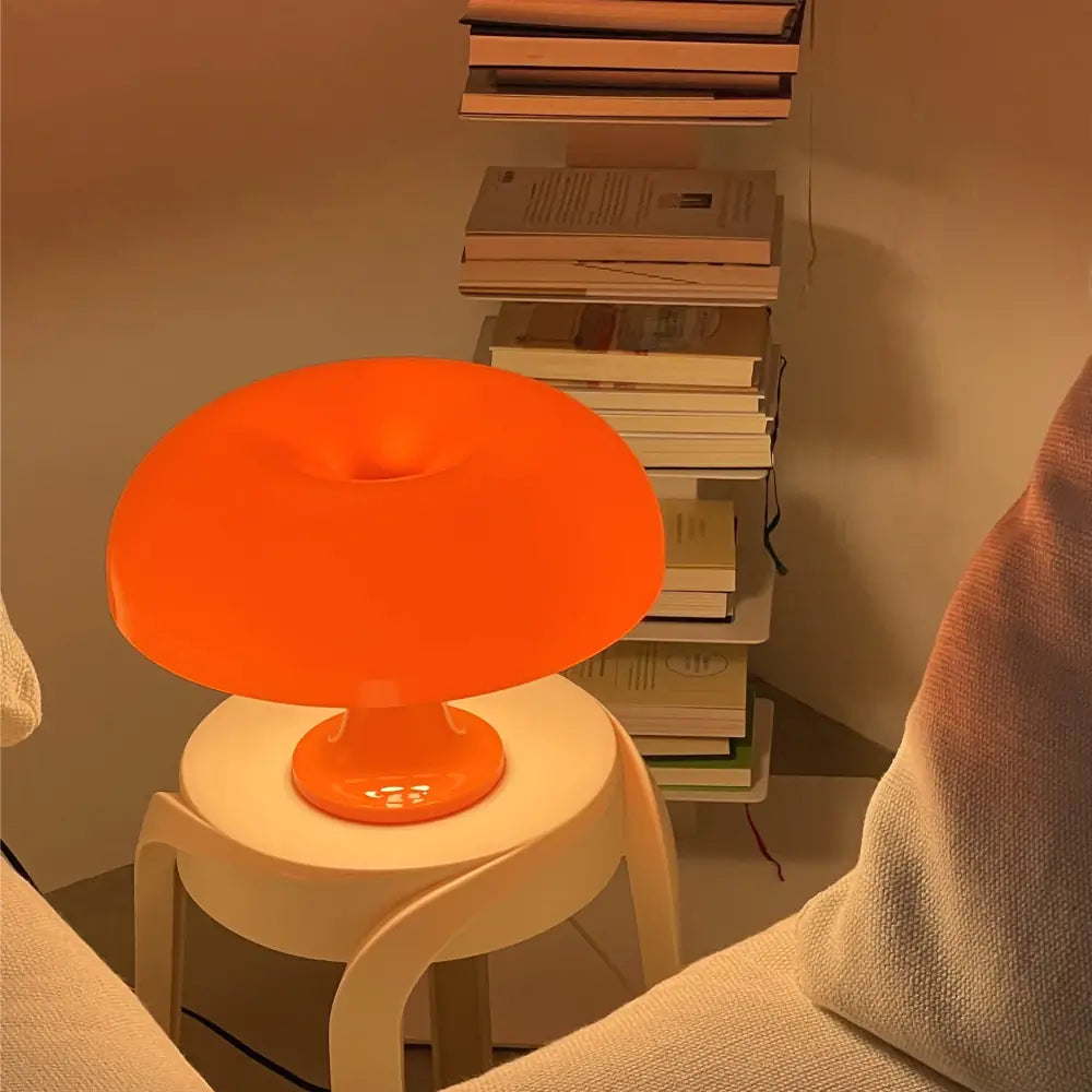 Nocera table lamp